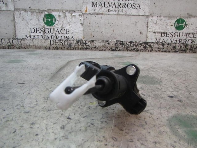 6R0721405 Cilindro maestro de embrague  comprar en Pontevedra