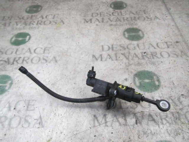 Cilindro maestro de embrague Volkswagen Polo 6 AW1, BZ1, AE1