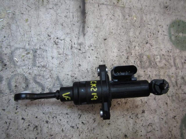 Cilindro maestro de embrague Volkswagen Polo 6 AW1, BZ1, AE1