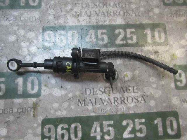 Cilindro maestro de embrague Volkswagen Polo 6 AW1, BZ1, AE1