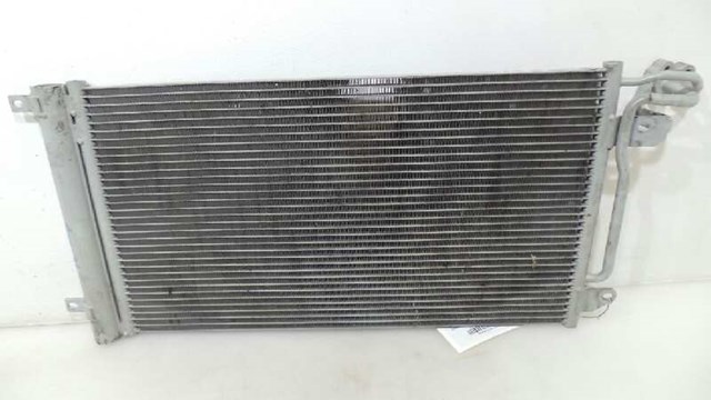 VAG 6R0820411 Condensador aire acondicionado  en stock Terrassa