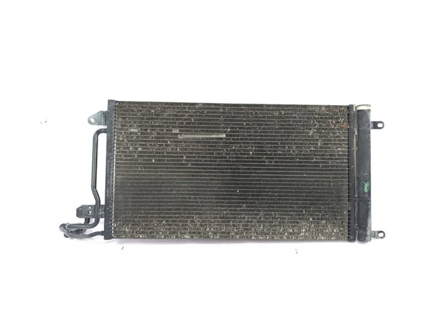 6R0820411 Condensador aire acondicionado  en stock Granada