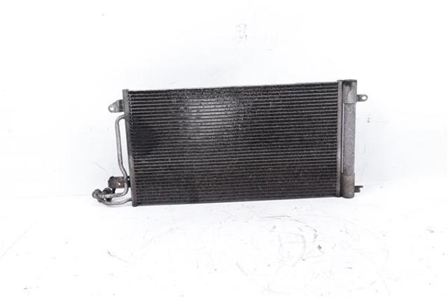 VAG 6R0820411 Condensador aire acondicionado  en stock Salamanca