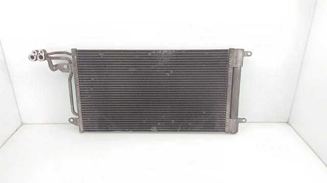Condensador / radiador  aire acondicionado para seat ibiza iv 1.6 tdi cayb 6R0820411D