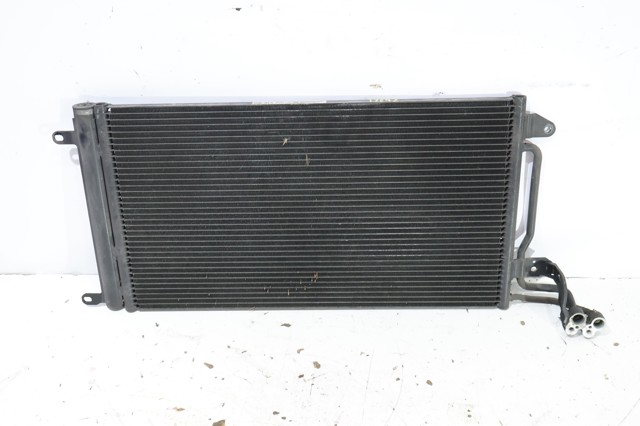 6R0820411G Condensador aire acondicionado  en stock Granada
