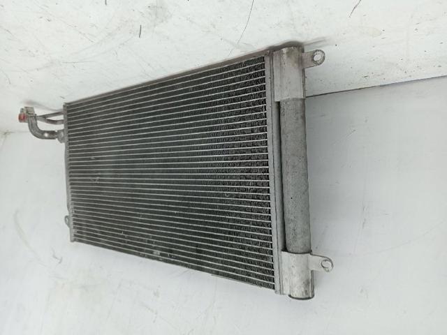 6R0820411Q VAG Condensador aire acondicionado  en stock Huelva
