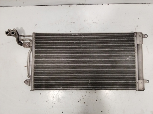 VAG 6R0820411Q Condensador de aire acondicionado  comprar en Murcia