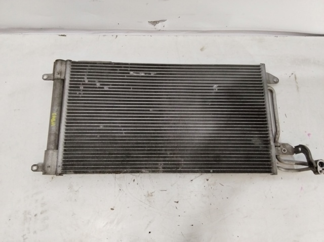 VAG 6R0820411Q Condensador aire acondicionado  en stock Salamanca