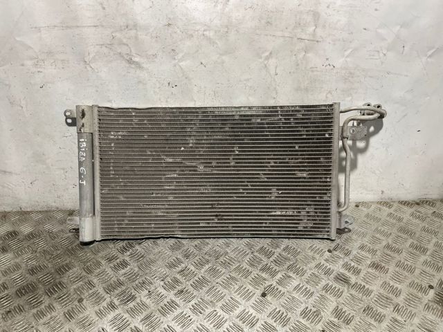 6R0820411Q Condensador de aire acondicionado  disponible Utrera