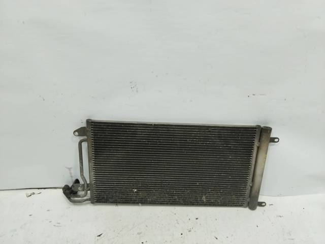 6R0820411T Condensador aire acondicionado  en stock Castellón