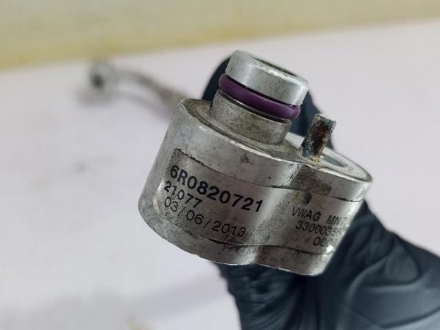 VAG 6R0820721 Manguera de aire acondicionado de compresor al condensador  en stock Terrassa