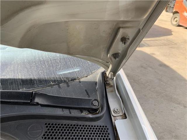 6R0823301A Bisagra izquierda del capó  comprar en Zaragoza