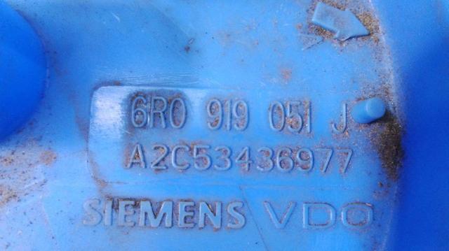 VAG 6R0919051J Bomba de gasolina  en stock Terrassa