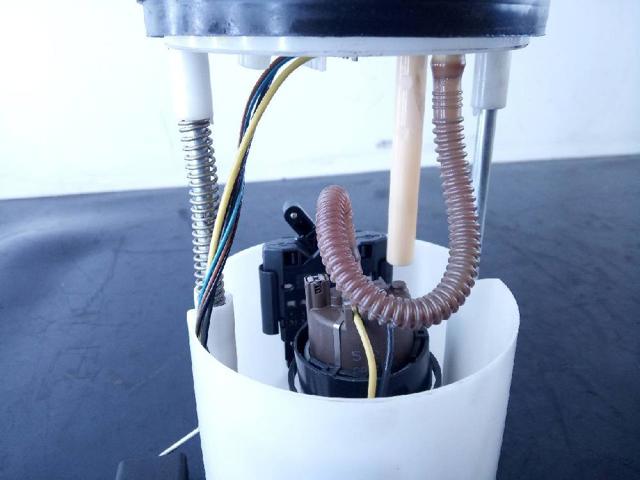 6R0919051M Módulo de bomba de combustible con sensor de nivel de combustible  comprar en Zaragoza