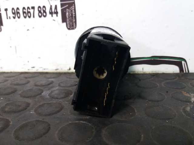 VAG 6R0941531F Interruptor de luces en el tablero comprar Tarragona