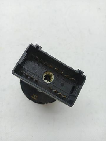 6R0941531F Interruptor de luces en el tablero comprar Sevilla