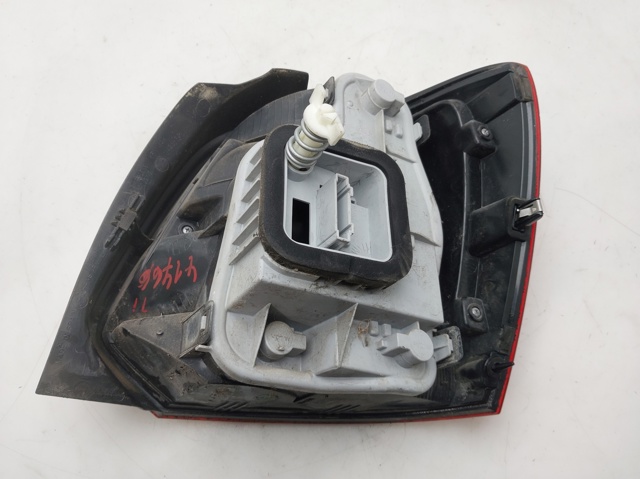6R0945095AH Piloto trasero izquierdo  comprar en Zaragoza