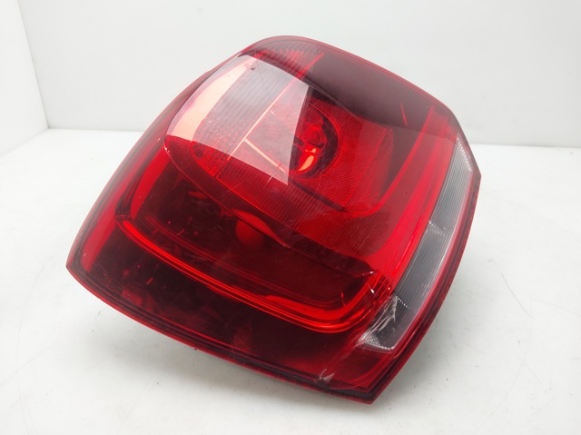 6R0945095AH Piloto trasero izquierdo  disponible Utrera