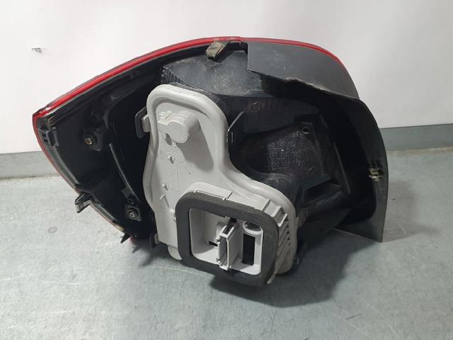 VAG 6R0945096AH Piloto trasero derecho  en stock Valencia