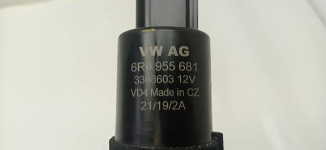6R0955681 Bomba-motor de lavafaros  disponible Utrera