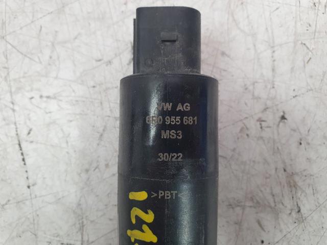 6R0955681 VAG Bomba-motor de lavafaros  comprar en Oviedo