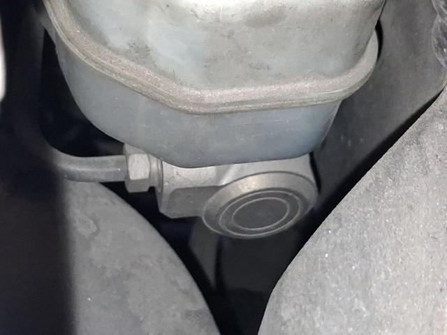 VAG 6R1611019A Cilindro maestro de frenos comprar Tarragona