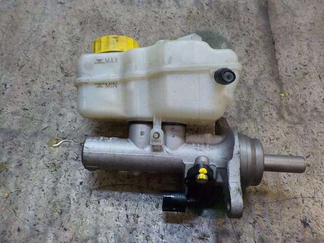6R1611019D Cilindro maestro de frenos comprar Almería