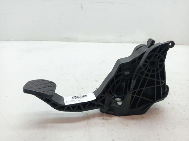 Pedal embrague 6R1721321B VAG