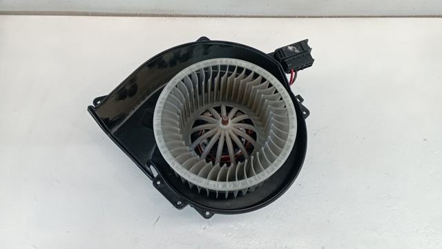 6R1819015 VAG Motor del ventilador del calefactor  disponible Vigo