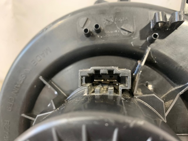 6R1819015A VAG Motor del ventilador del calefactor  disponible Alicante