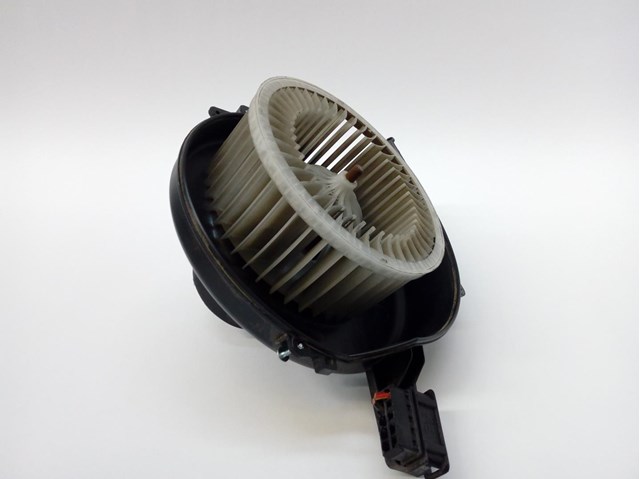 Ventilador calefaccion para skoda rapid spaceback 1.6 tdi cayc 6R1819015A