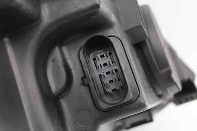 6R1941015E VAG Faro izquierdo  en stock Huelva