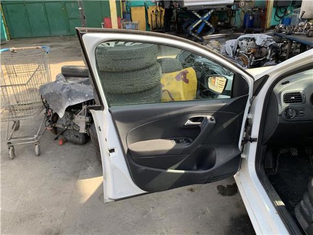 VAG 6R4831055J Puerta delantera izquierda  comprar en Ponferrada