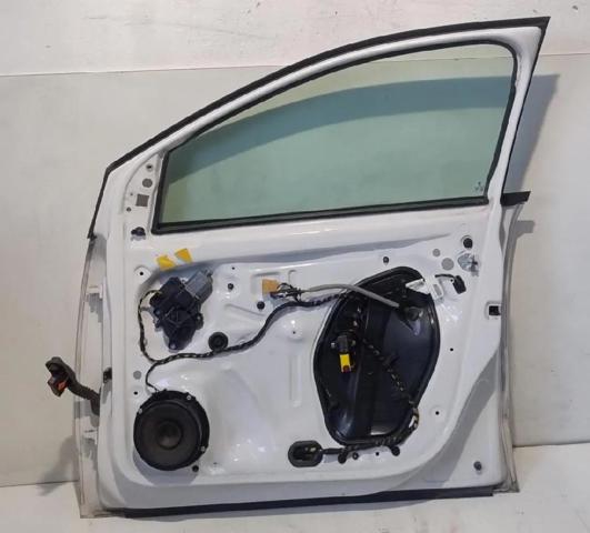 6R4831056J Puerta delantera derecha  en stock Sabadell