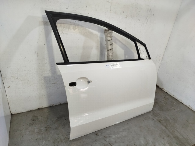 VAG 6R4831056J Puerta delantera derecha comprar Tarragona