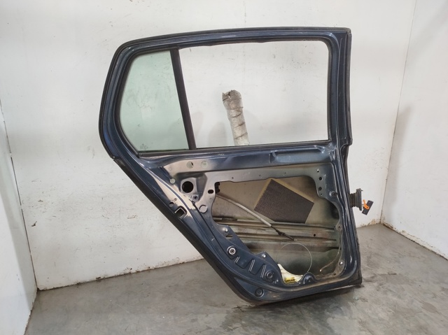 6R4833055J Puerta trasera izquierda comprar Sevilla