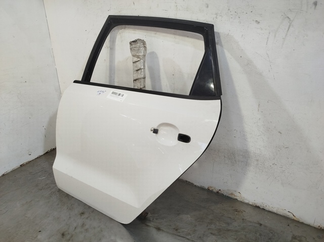 VAG 6R4833055J Puerta trasera izquierda  en stock Valencia