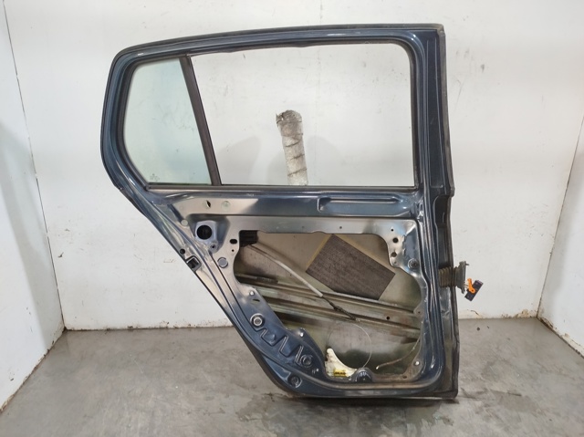 6R4833055J VAG Puerta trasera izquierda comprar Bilbao