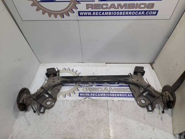 Subchasis trasero soporte motor 6R7500051 VAG