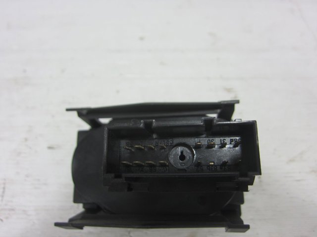6S6T13A024EA Interruptor de luces en el tablero  disponible Málaga