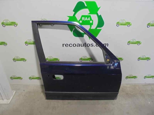 Puerta delantera derecha 6U0831052A VAG/Skoda