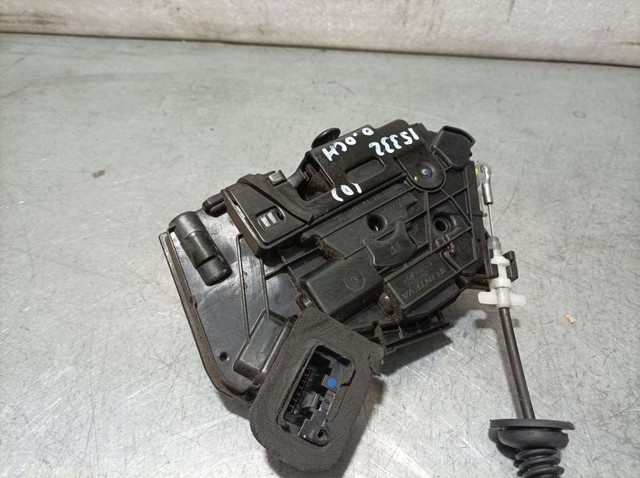 6V1837016A Cerradura de puerta delantera derecha comprar Girona