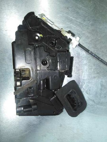 6V1837016A Cerradura de puerta delantera derecha  comprar en Pontevedra