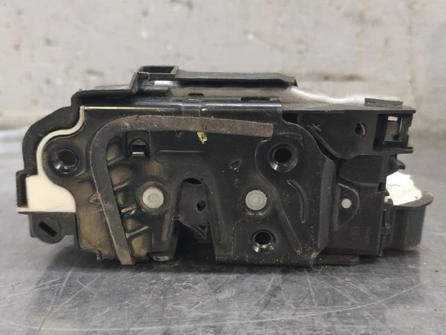 6V1837016A Cerradura de puerta delantera derecha  comprar en Pontevedra