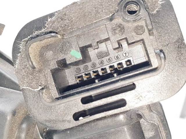 6V1837016C Cerradura de puerta delantera derecha  en stock Castellón