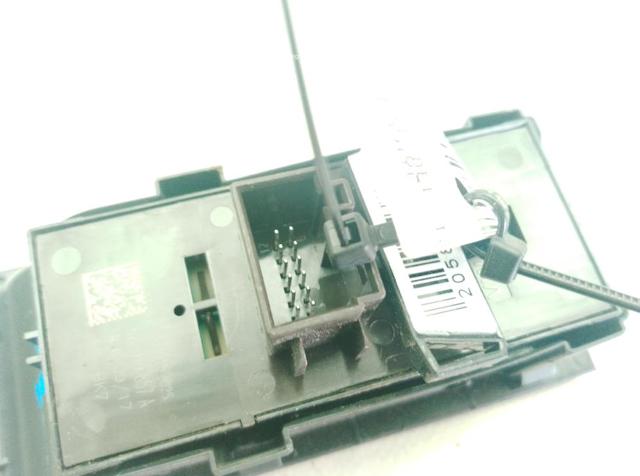 6V1959857A VAG Interruptor de elevalunas delantera izquierda comprar Madrid