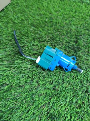 6W8313480AB Land Rover