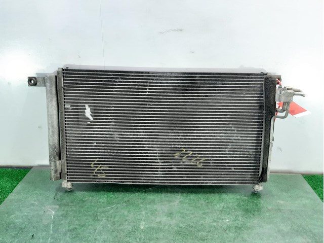 Condensador / radiador  aire acondicionado para volkswagen polo 1.4 aud 6X0820413A