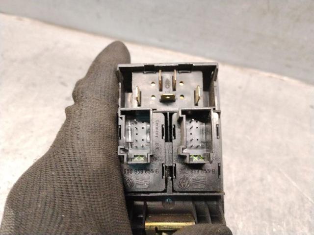 6X0959855B Botón de encendido del motor del elevalunas delantero derecho  disponible Málaga