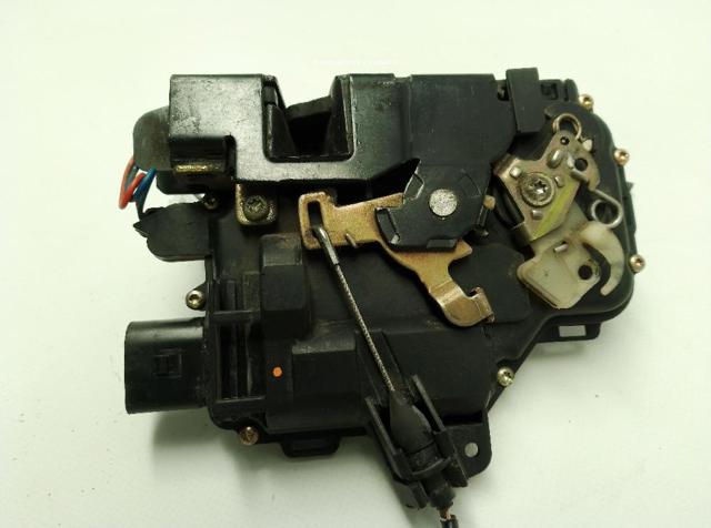 6X1837013C VAG Cerradura de puerta delantera izquierda  disponible Vigo